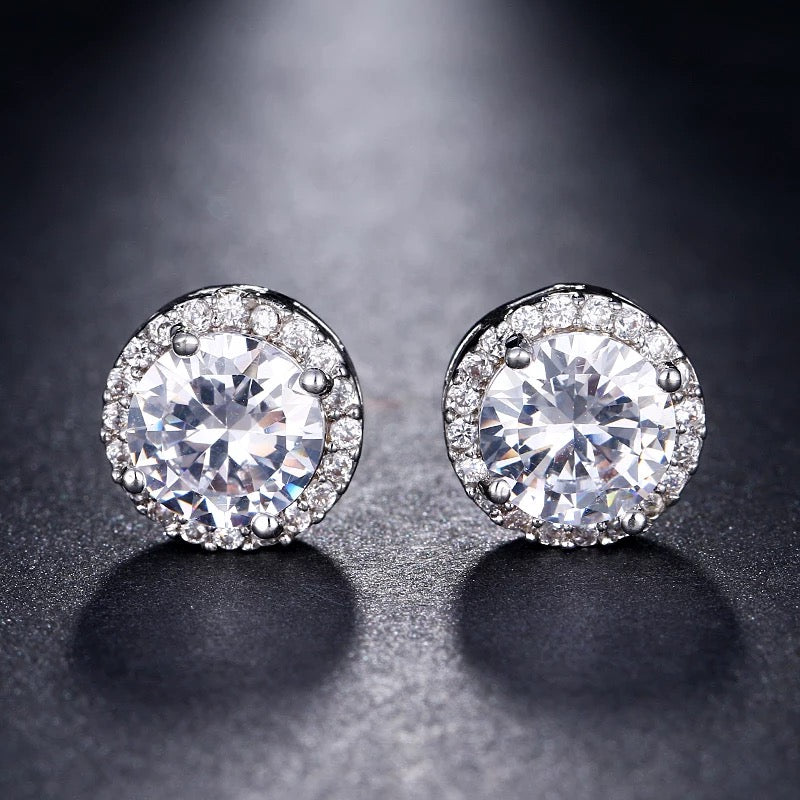Halo Stud Earrings in Clear Round Cut Cubic Zirconia