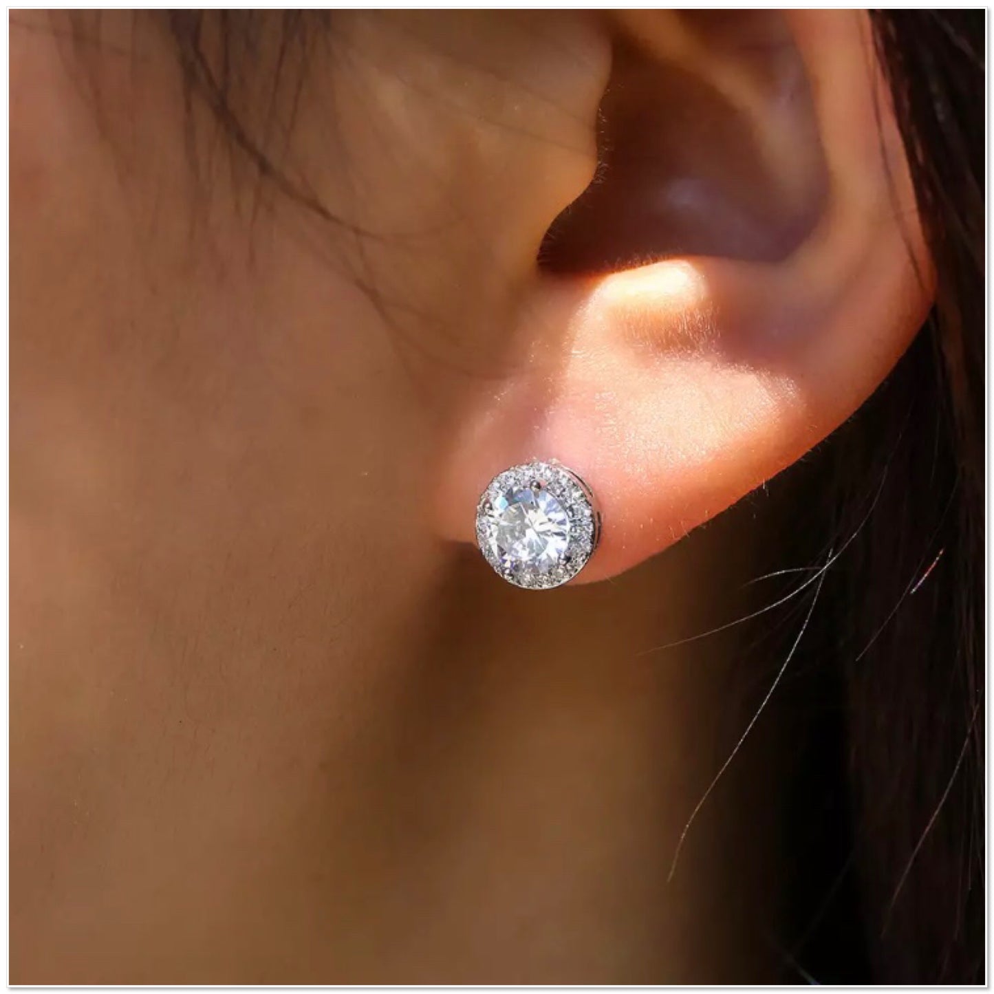 Halo Stud Earrings in Clear Round Cut Cubic Zirconia