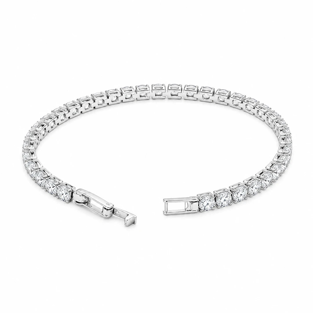 Eternity Tennis Bracelet in Classic 4 Prong 7” and 8”, close-up detail view