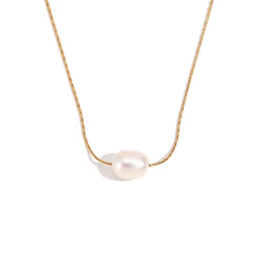 Single Baroque Pearl Necklace in Gold Vermeil