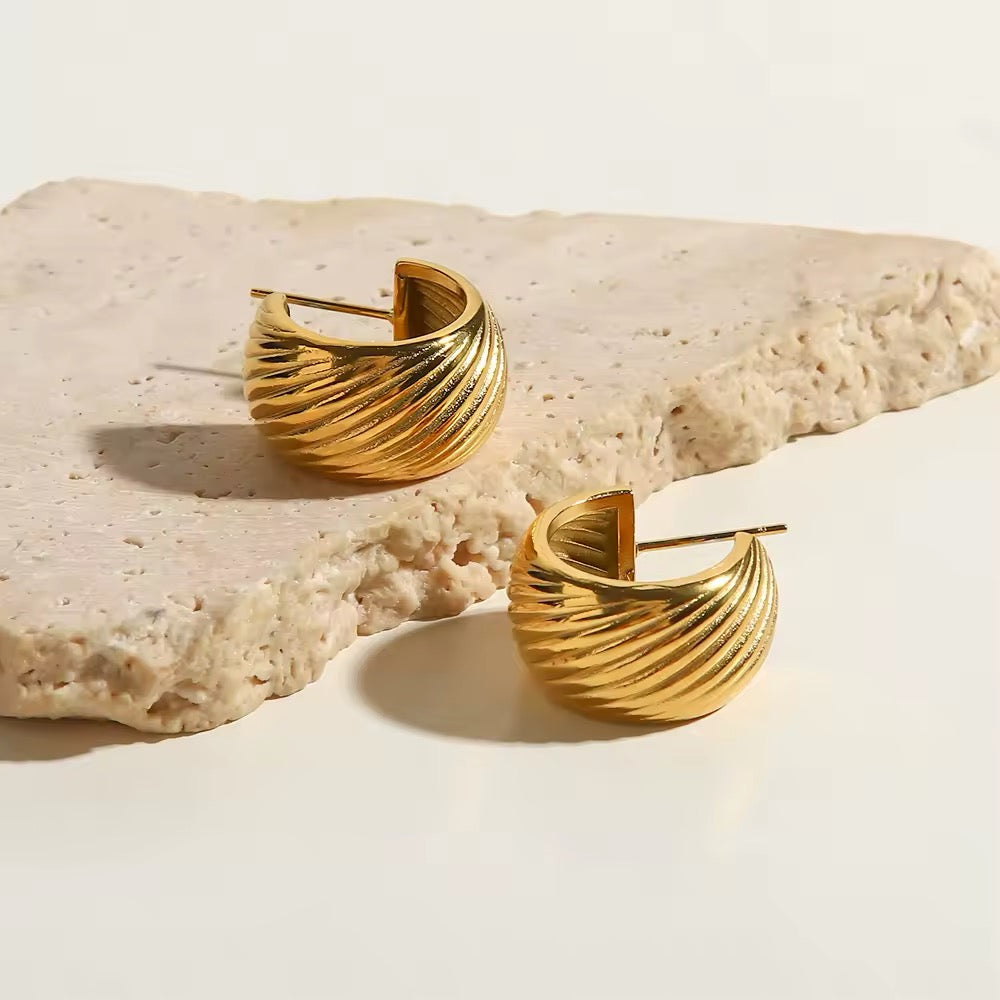 Ribbed Hoop Earrings