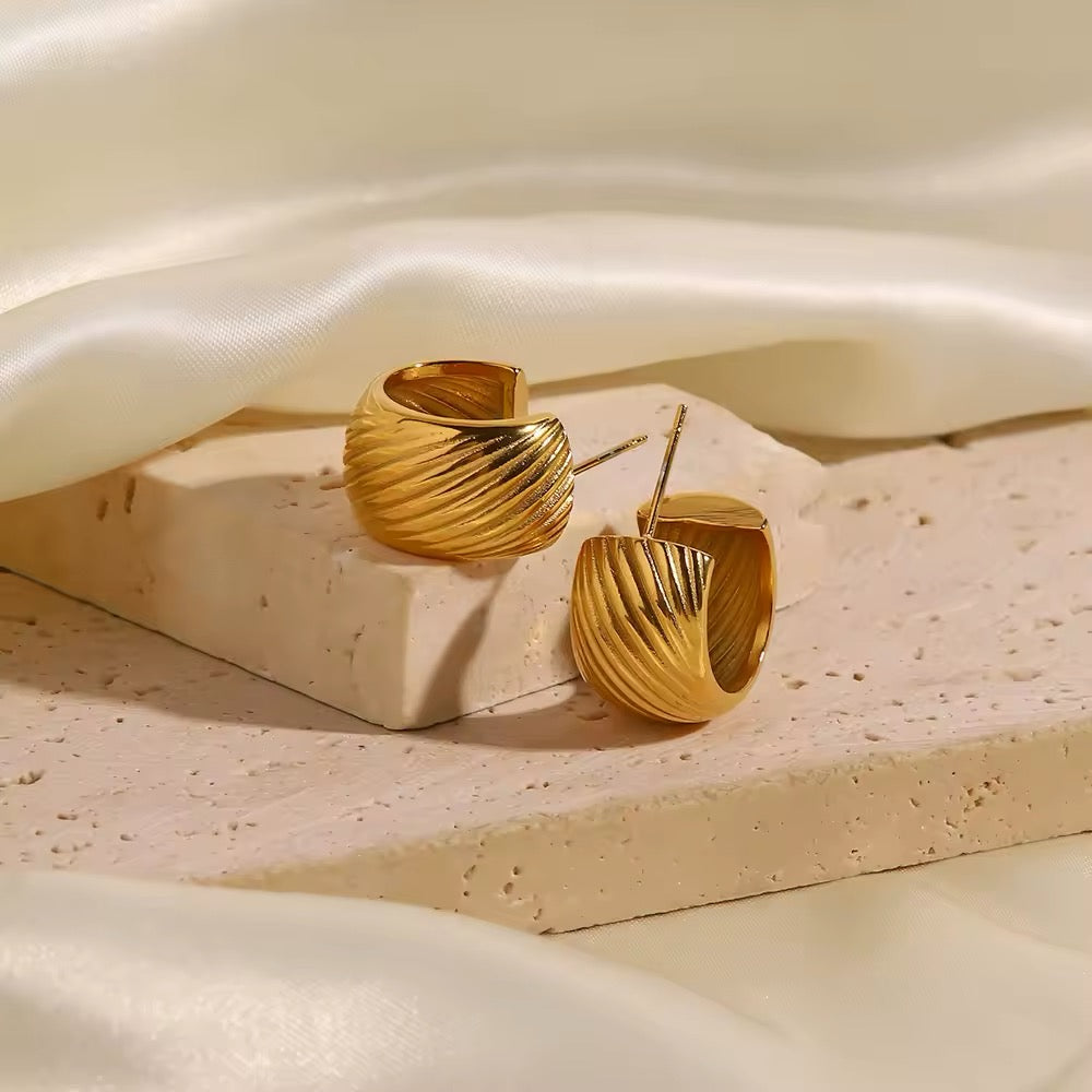 Ribbed Hoop Earrings