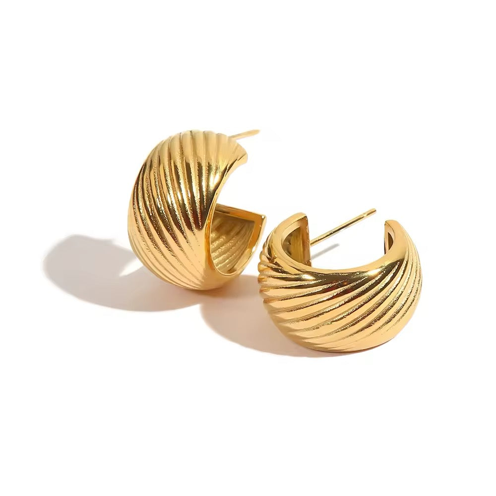 Ribbed Hoop Earrings