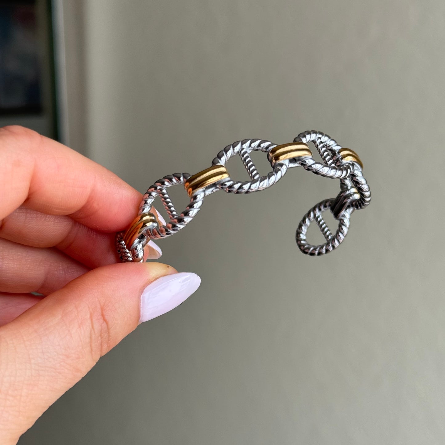 Twisted Link Statement Bracelet Bold Rope Chain Design