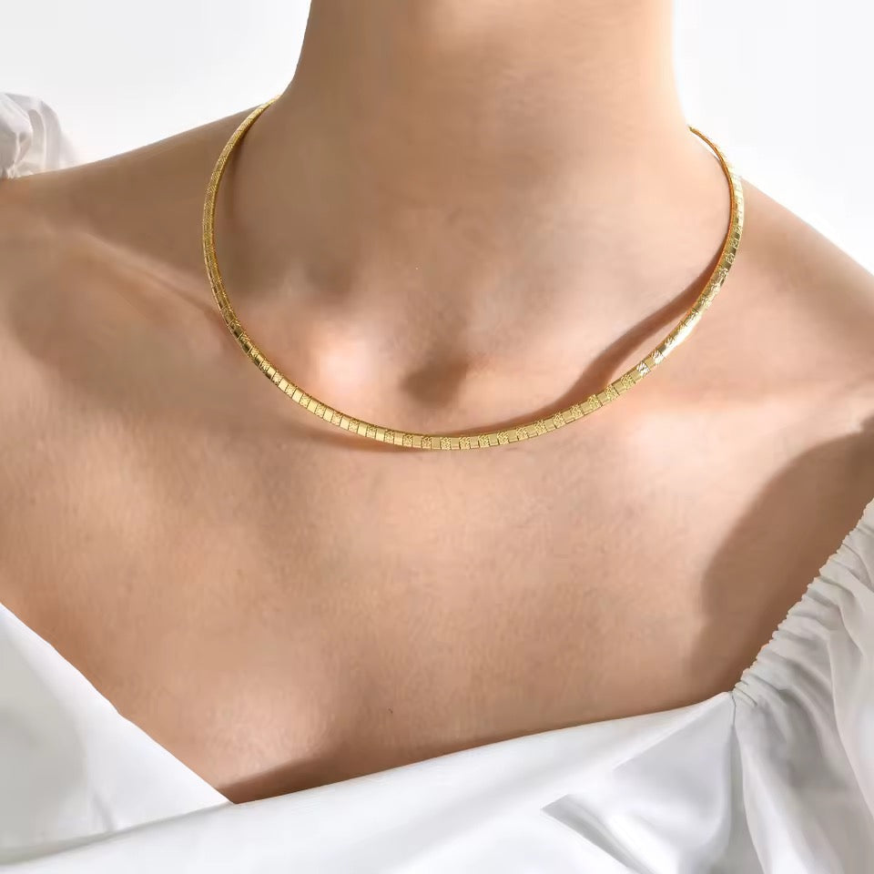 Geometric Collar Necklace in Gold Vermeil