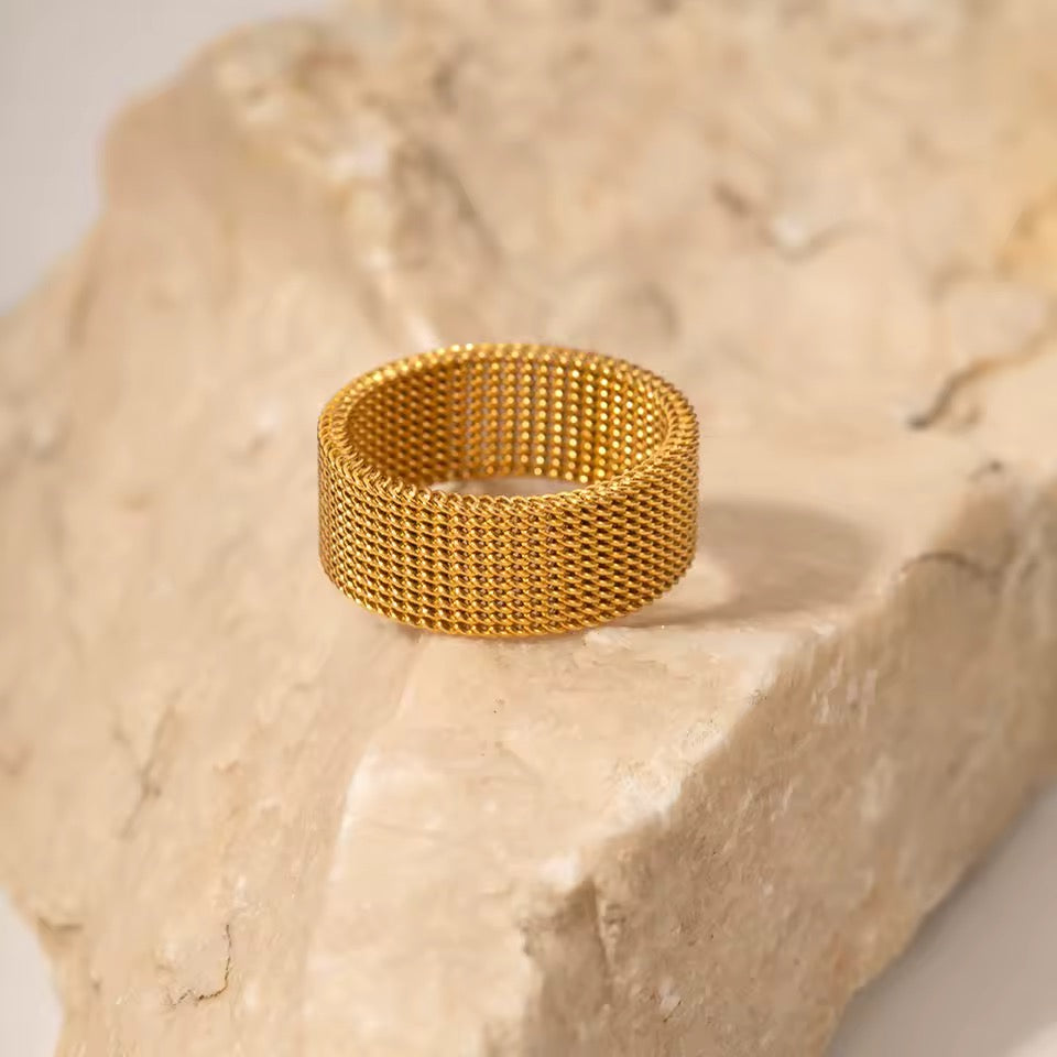 Mesh Band Ring in Gold Vermeil