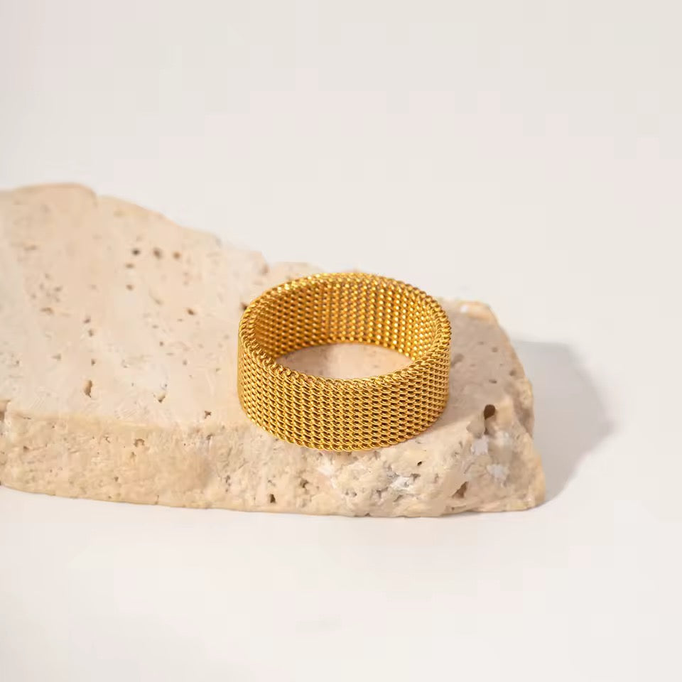 Mesh Band Ring in Gold Vermeil