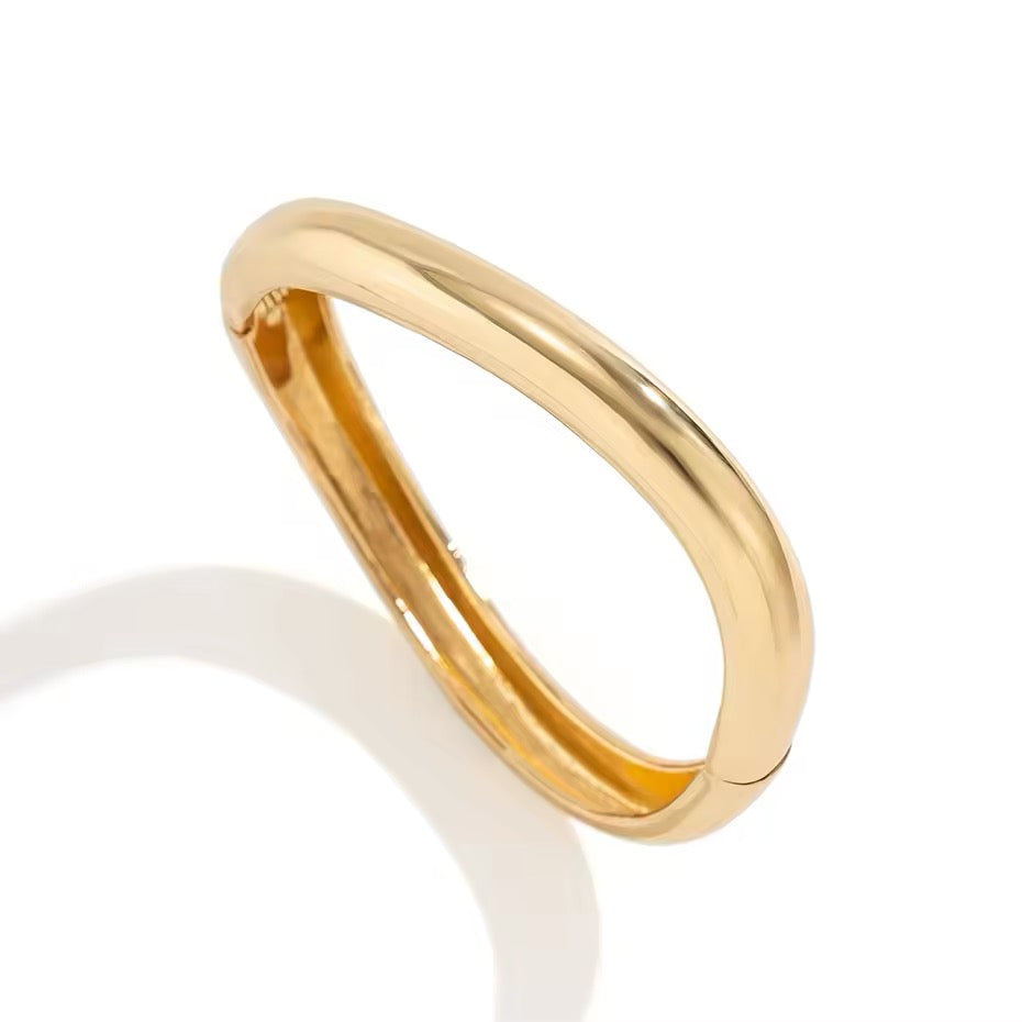 Wavy Bangle Solid Bracelet