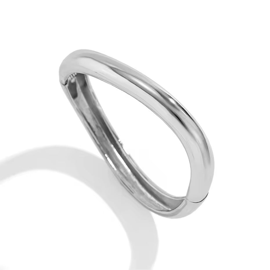 Wavy Bangle Solid Bracelet